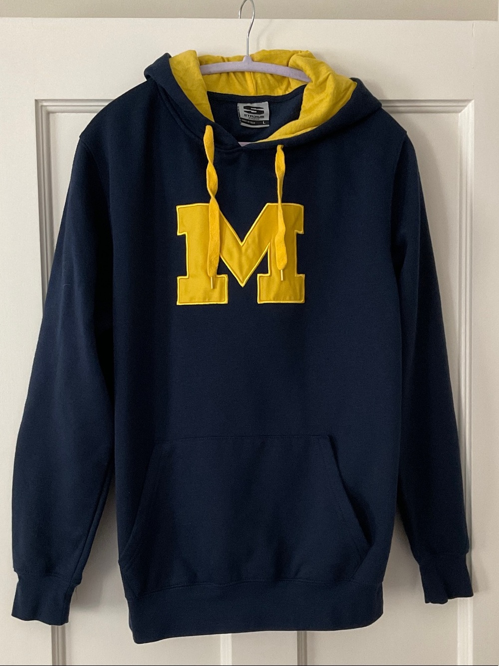 Stadium Athletics Navy and Yellow University of Michigan Applique Hoodie Large